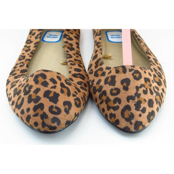 Time & Tru Women Sz 6.5 W‎ Brown Flat Fabric Shoes - Picture 2 of 8